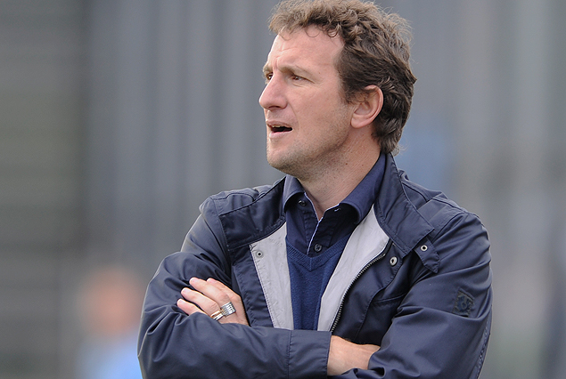 Rodolfo Arruabarrena, dirigiendo ante Wanderers, por el Clausura, el 2 de junio, en su último partido oficial hasta el presente.