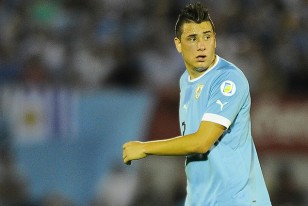 Segunda vez que Giménez pisaba el césped del Centenario.