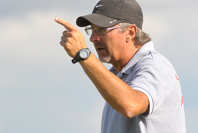 Adolfo Barán, técnico de Rentistas, que juega amistoso ante Rampla Jrs. 