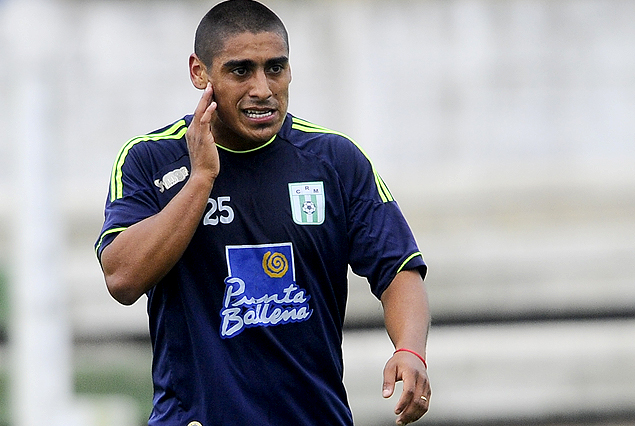 Diego Zabala en la ofensiva del albiverde de Sayago. 