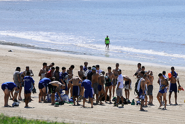 El día invitó a cambiar los planes. Del Parque Roberto a la plata Buceo, para hacer trabajos regenerativos. 