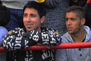 Jorge Fucile y Nicolás Prieto, en la platea del GPC.