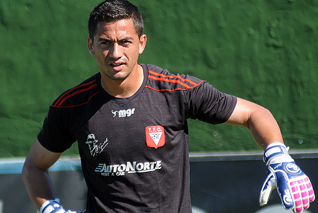 Jonathan Deniz, arquero de Tacuarembó, en la preetmporada de plantel. 