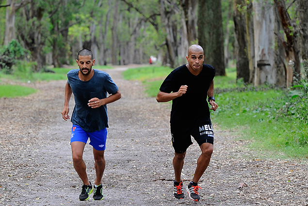 Diego Martiñones y Sergio Rodríguez corriendo en el Parque Roosevelt.