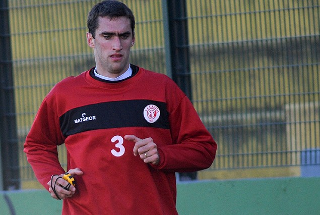 GUstavo Alles, el único futbolista que pone fin a la pretemporada sentido.