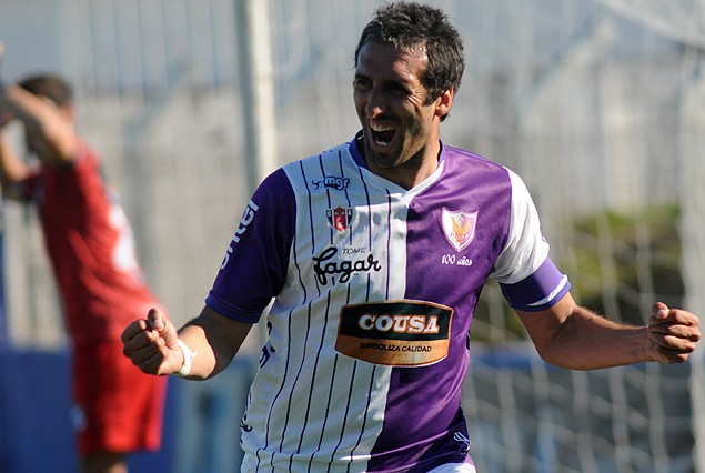 José Ignacio Pallas festeja su gol.