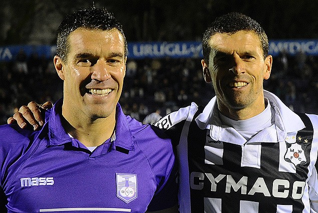 Andrés Scotti (Defensor Sporting) y Diego Scotti (Wanderers) rivales en el Franzini. 